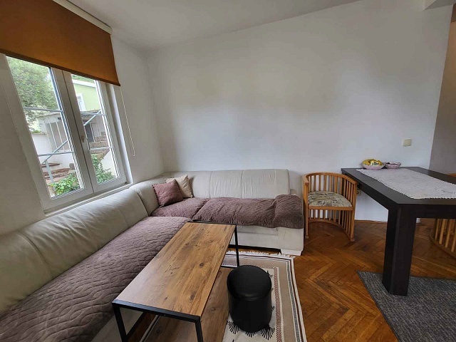 Apartment mit zwei Schlafzimmern in Petrovac in einer ruhigen Gegend, nur wenige Gehminuten vom Strand entfernt